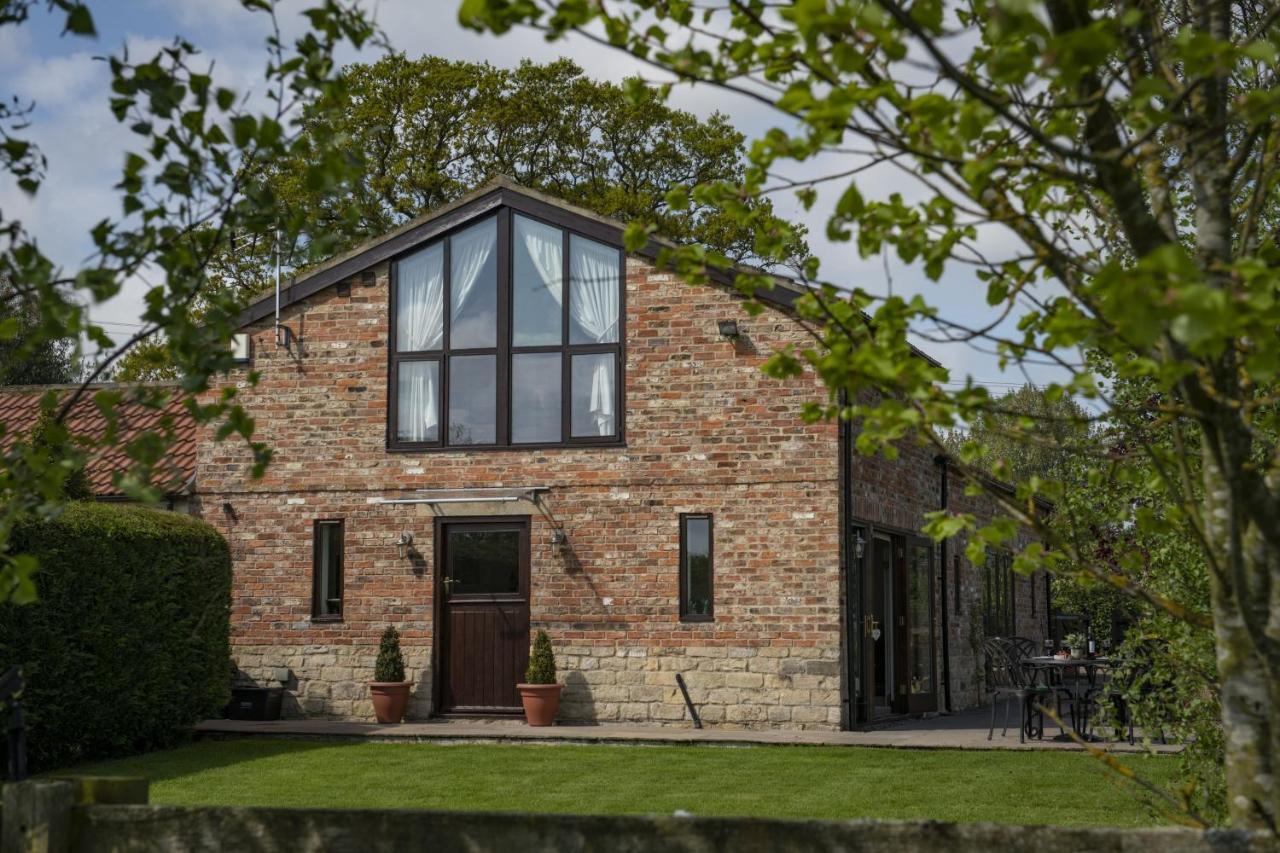 Tockwith Lodge Barn - York — Photos 2